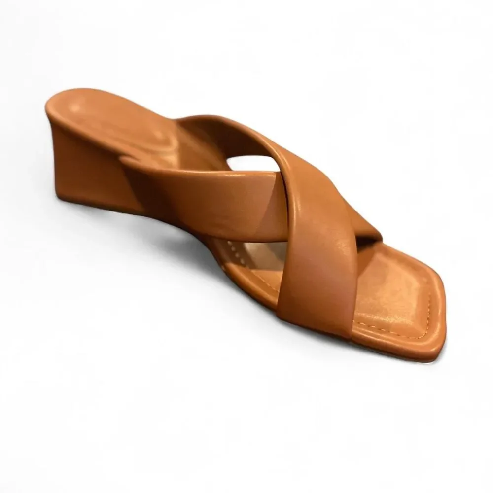 Anne Klein Waiola Wedge Sandals Tan Brown Crisscross Strappy Open Toe 8.5 NWOT